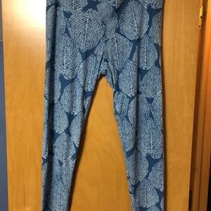 Lularoe tall and curvy